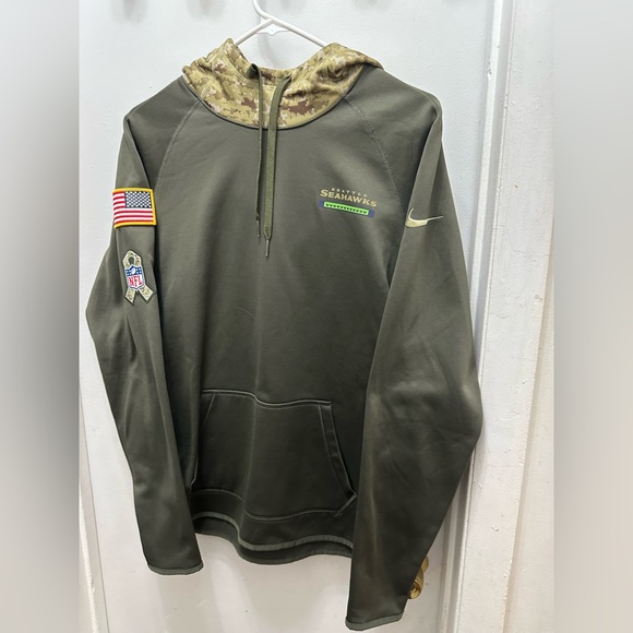 Nike Seattle Seahawks Size Medium Salute To Service Hoodie Military NFL - Picture 1 of 9